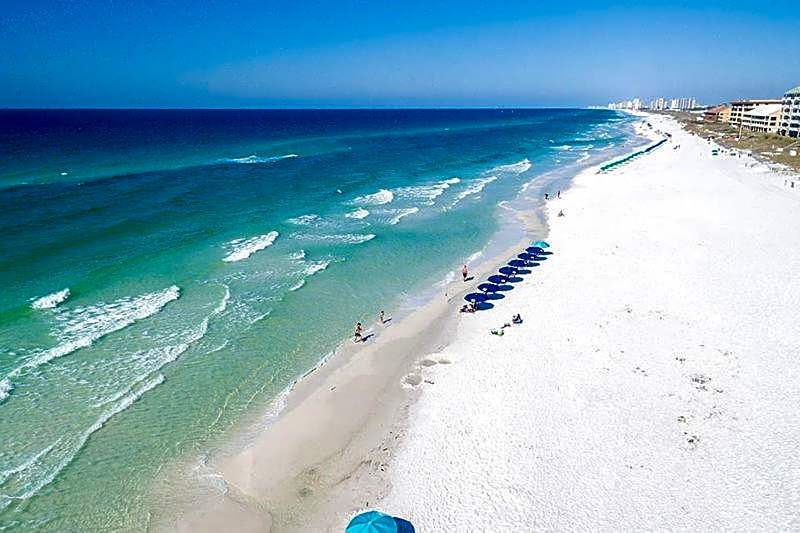 Marvelous 9th Floor Condo Gulf, Pool & Sunset View