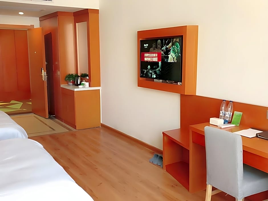 Vatica Hotel Fuyang Linquan Tenghui International City Branch