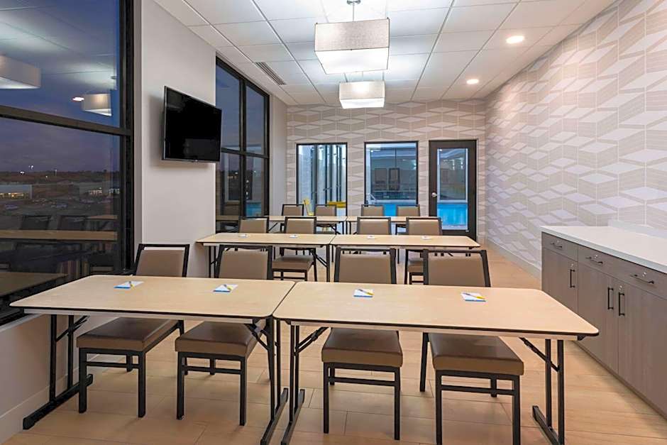 Days Inn by Wyndham Duluth/By Miller Hill Mall