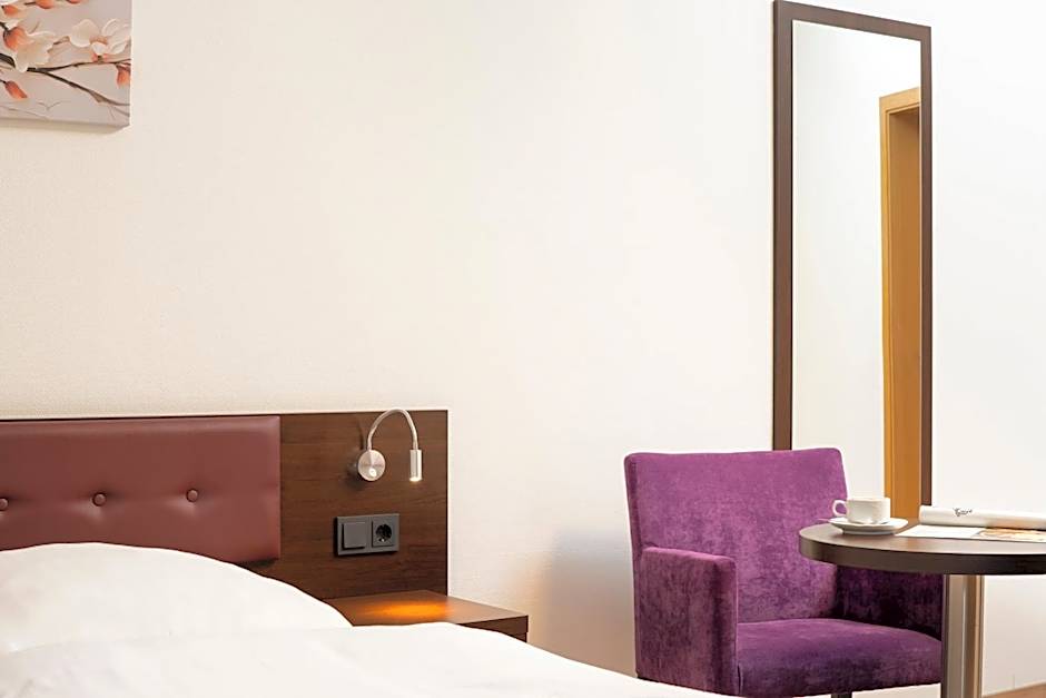 ates Hotel Lampertheim by AURUM