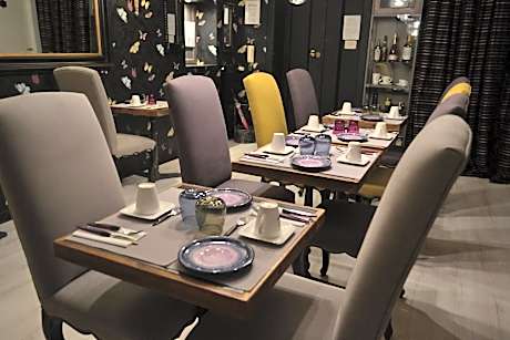 Gatto Bianco Casa Dei Venti