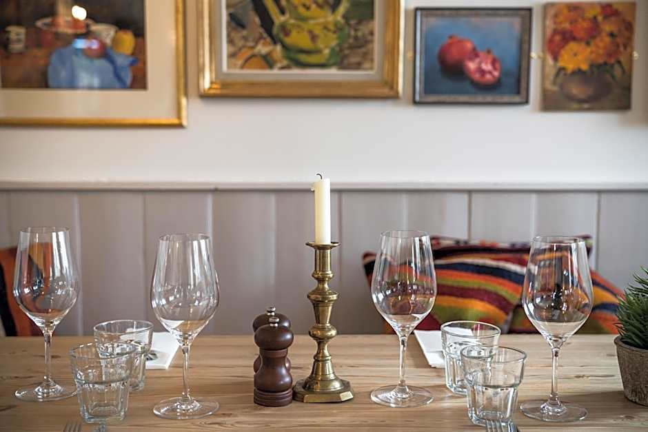 The Horse & Groom Inn