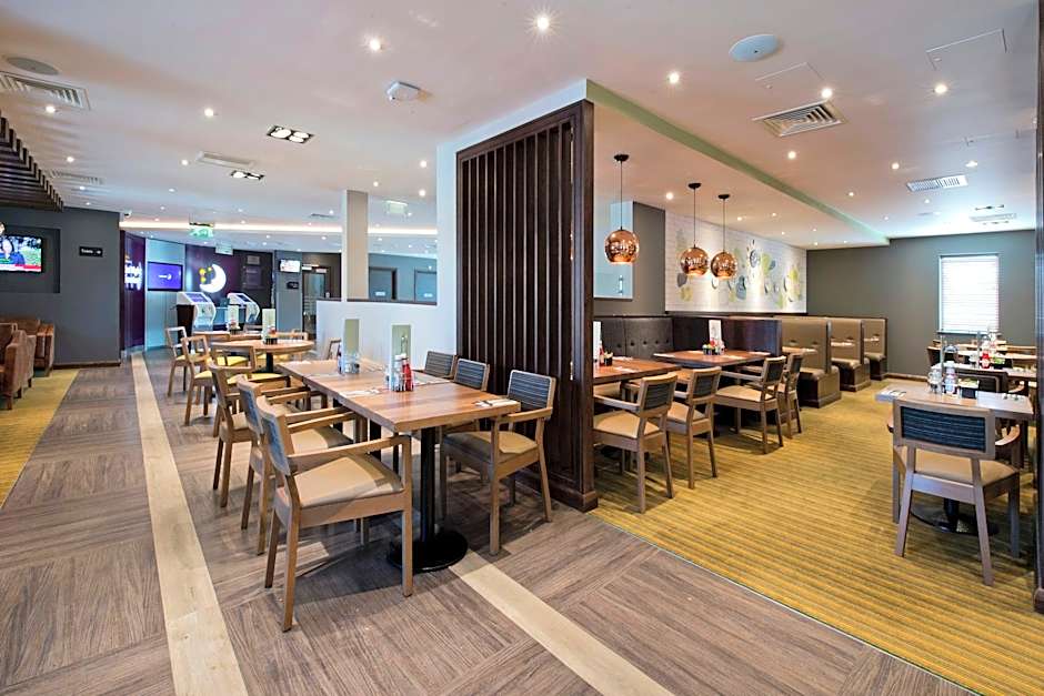 Premier Inn Addlestone