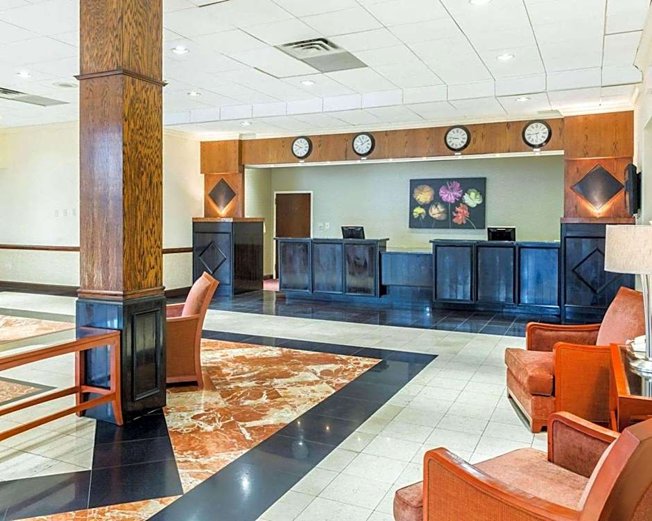 Clarion Hotel Somerset - New Brunswick