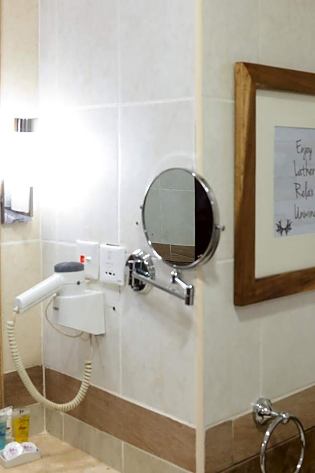 Royal Suites Hotel-Kampala