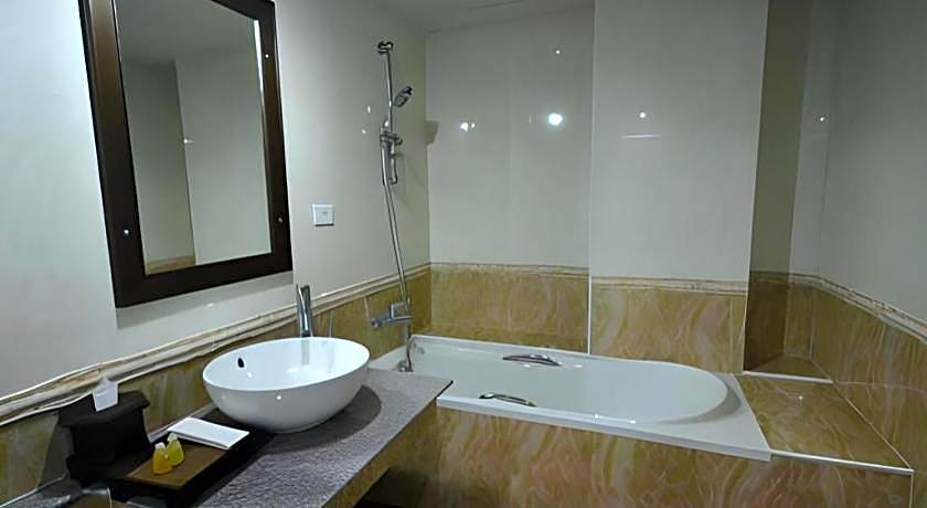 Piyaporn Pavilion Hotel