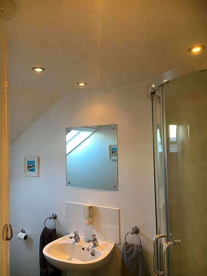 Caledonia Guest House