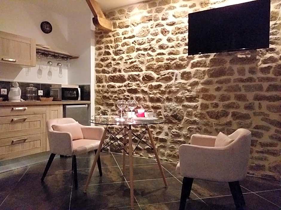 Le Ptit Spa de L'Abbaye Suite love et Spa privé