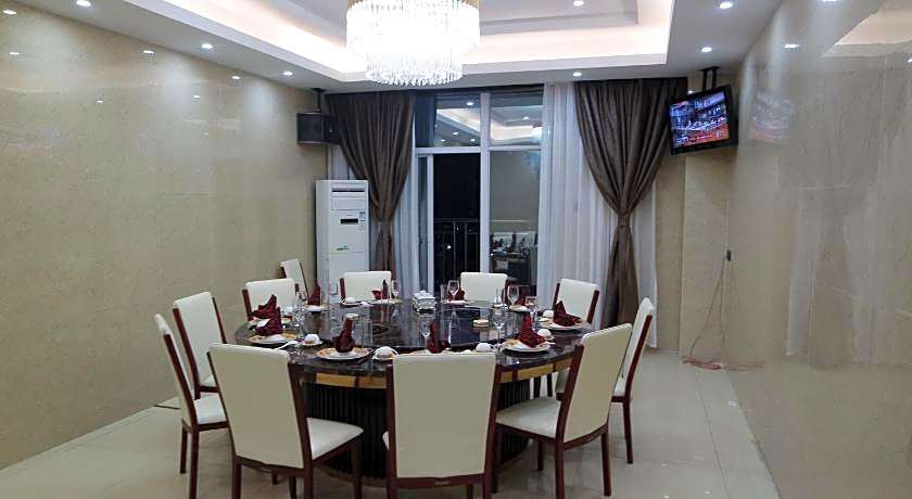 Kololo Courts Hotel And Restaurant