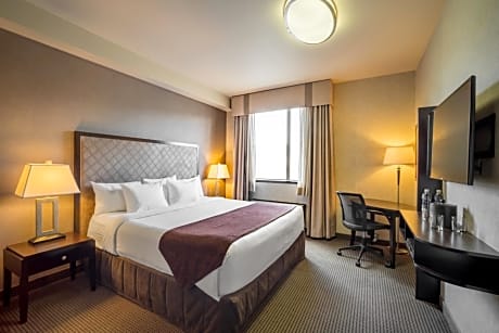 One-Bedroom King Suite with Sofa Bed