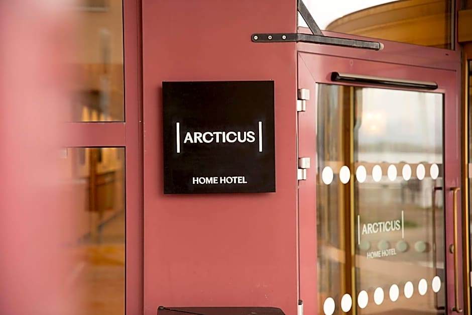 Home Hotel Arcticus