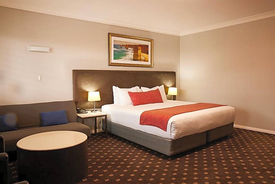 Ramada Hotel & Suites Sydney Cabramatta