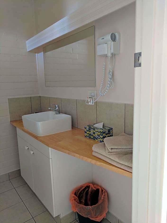 Lake Bolac Motel