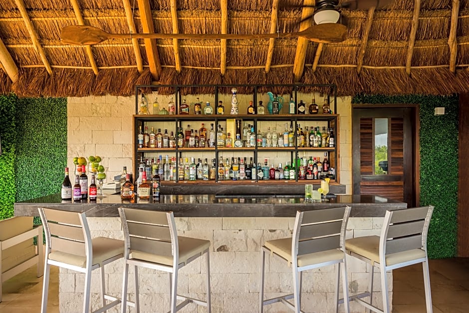 Naay Tulum Curamoria Collection