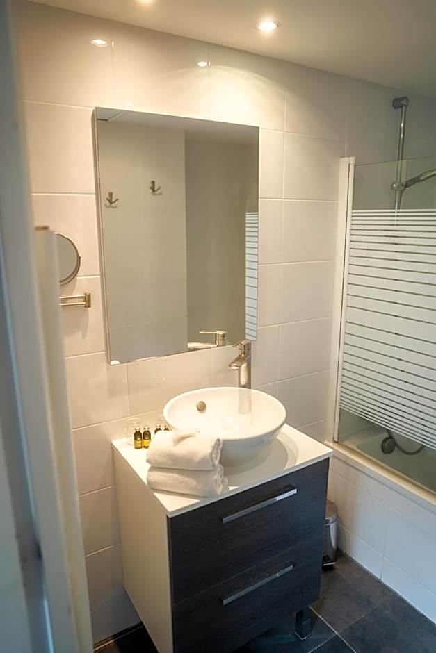 Logis Hotel Spa Restaurant Au Site Normand