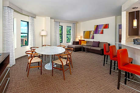 2 Bedroom Larger Suite, Bedroom 1: 1 King, Bedroom 2: 1 Queen, Sofa Bed, City View