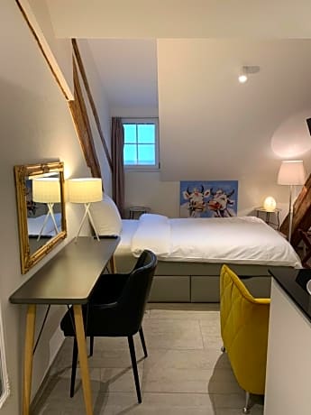 Small Single Room