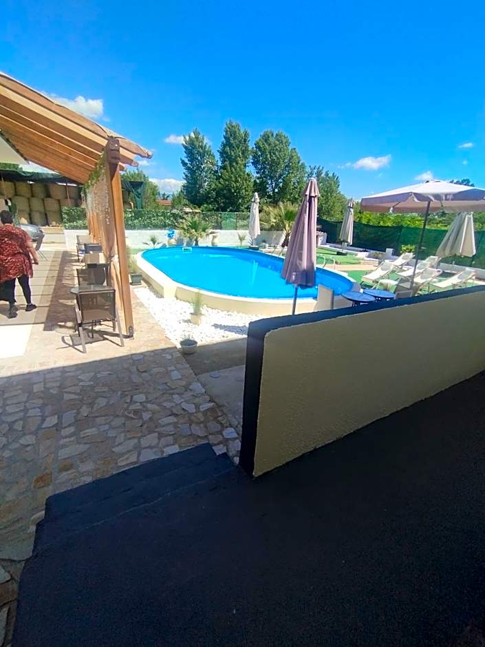 Oasis luxury apartments