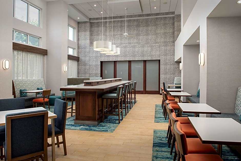 Hampton Inn By Hilton And Suites Holly Springs