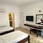 Sari Bunga Hotel - Legian, walking distance to Legian Beach