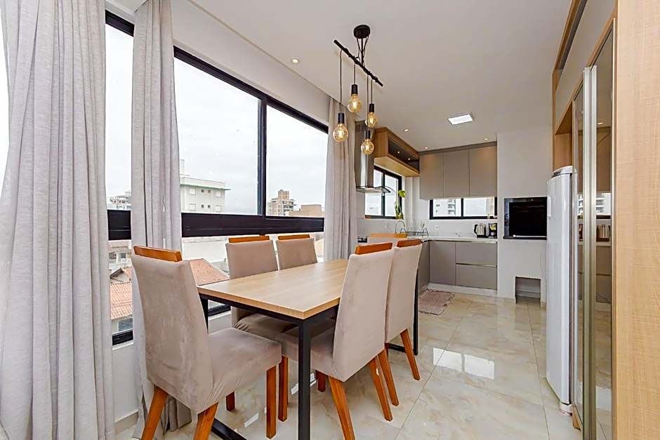 150m da praia em um fantástico edifício em Balneário Piçarras