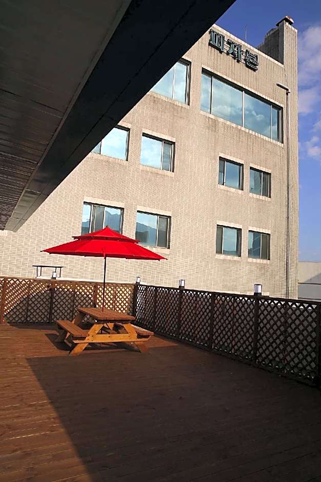 Ekonomy Hotel Gumi