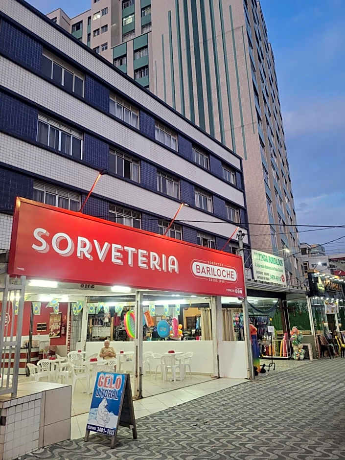 Apartamento Aconchego Frente Mar - Vila Guilhermina Praia Grande SP - Cozinha Completa - Climatizador de Ar - TV a Cabo - Wi-Fi