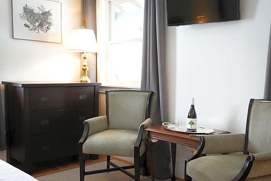 Jackson's Falls Country Inn