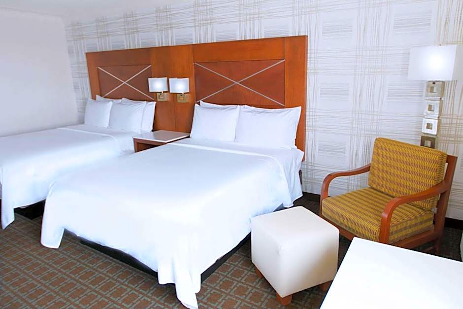 DoubleTree by Hilton Madison Downtown