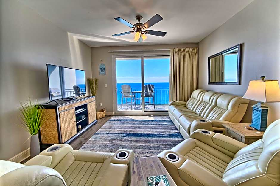 OCEAN FRONT CONDO w INCREDIBLE VIEWS