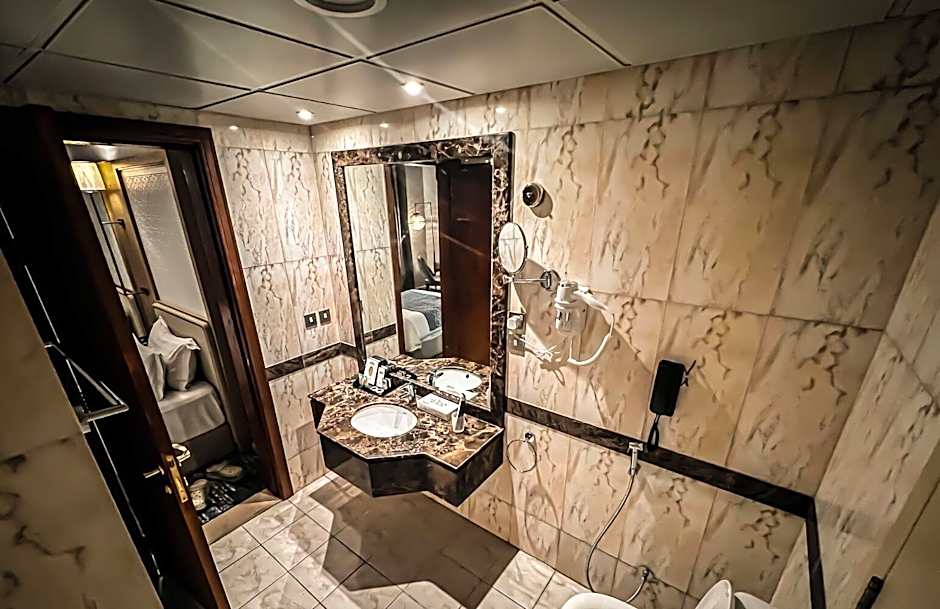 Waqf Othman Bin Affan Hotel