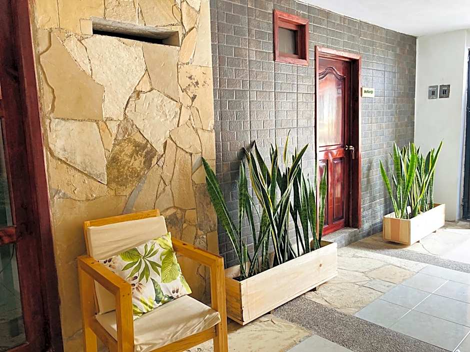 Alhambra Hotel - San Cristobal de las Casas