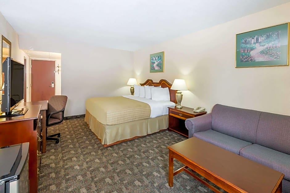 Days Inn by Wyndham Grand Island I-80