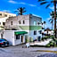 Walkabout 8 Tower Suite with Panoramic Ocean Views