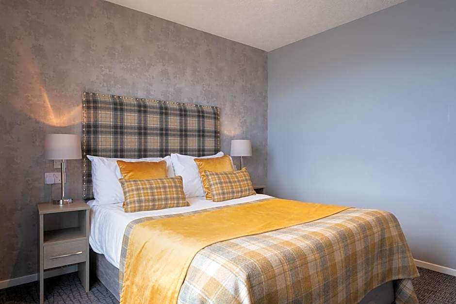 Number 44 Hotel & Bar