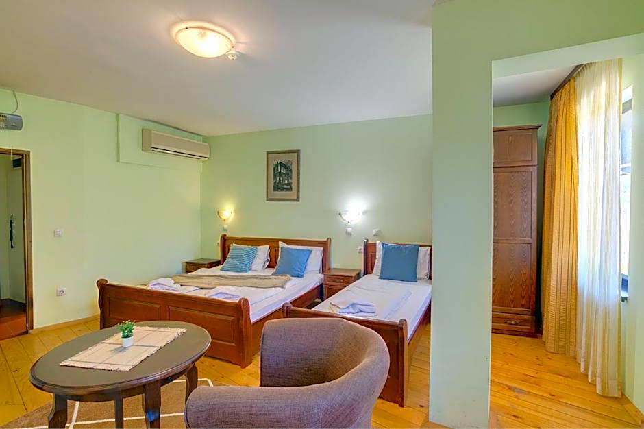 Rachev Hotel Residence