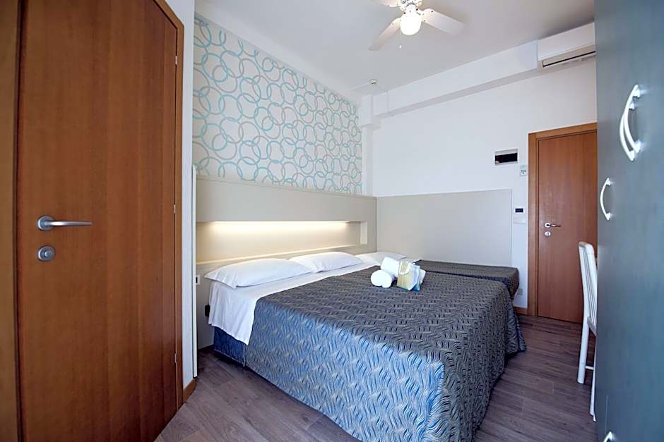 Hotel Seven