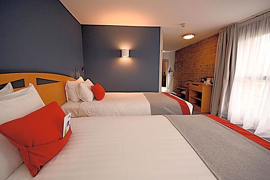 Holiday Inn Express Liverpool-Albert Dock By IHG