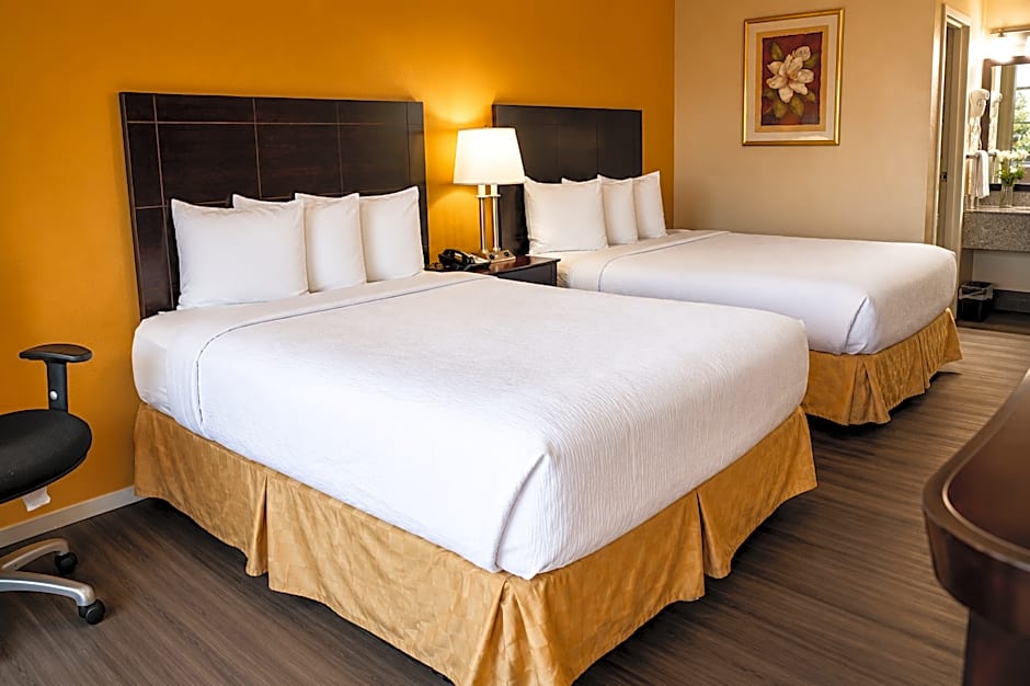 Photo 1 of 6 of Premium 2 Double Beds Suite