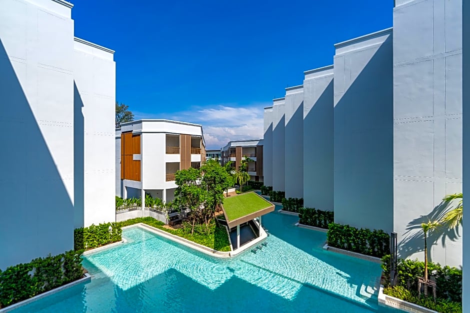 Bella Nara Phuket Naiyang Beach