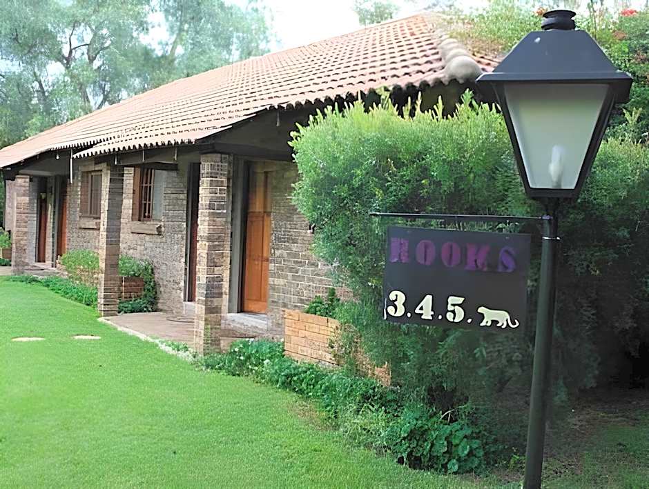 African Footprints Lodge