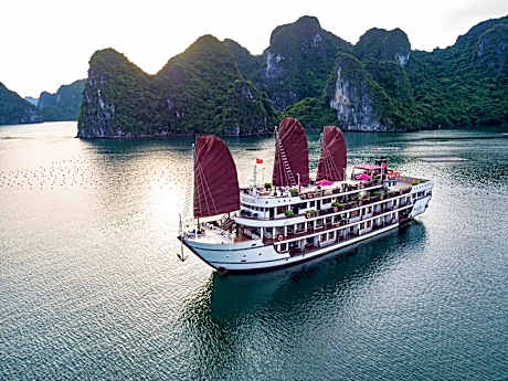 Alisa Cruise Halong