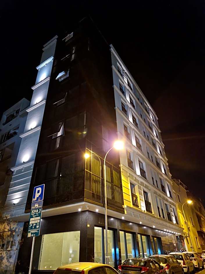 H41 Luxury Suites