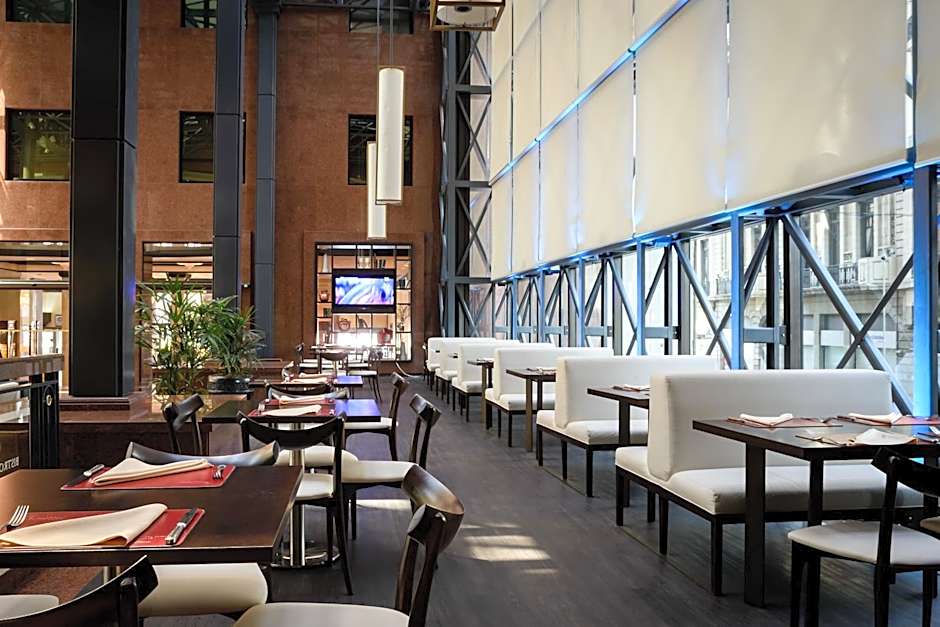 Radisson Montevideo Victoria Plaza Hotel