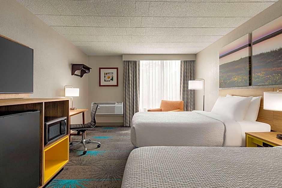 Days Hotel by Wyndham Allentown Airport / Lehigh Valley