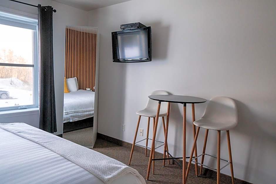 Au Sommet du Lac Magog