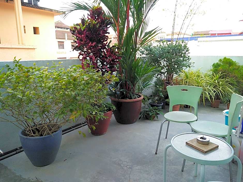 Sojourn Beds and Cafe