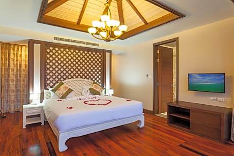 Two Story -Three Bedroom Villa with Ocean View