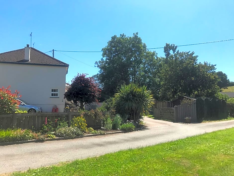 Lynwood House Bed and Breakfast