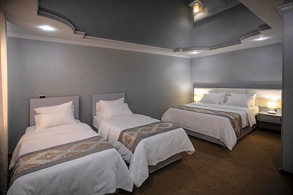 Photo 1 of 7 of Family Suite